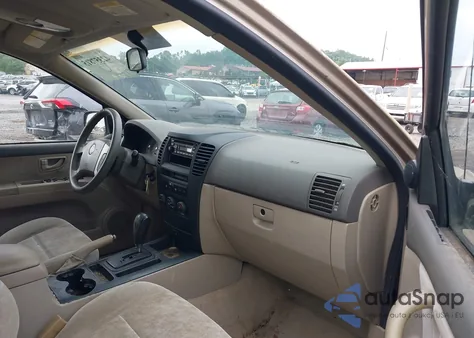 2005 Kia Sorento Ex/Lx from USA, damaged, VIN KNDJC733X55461551